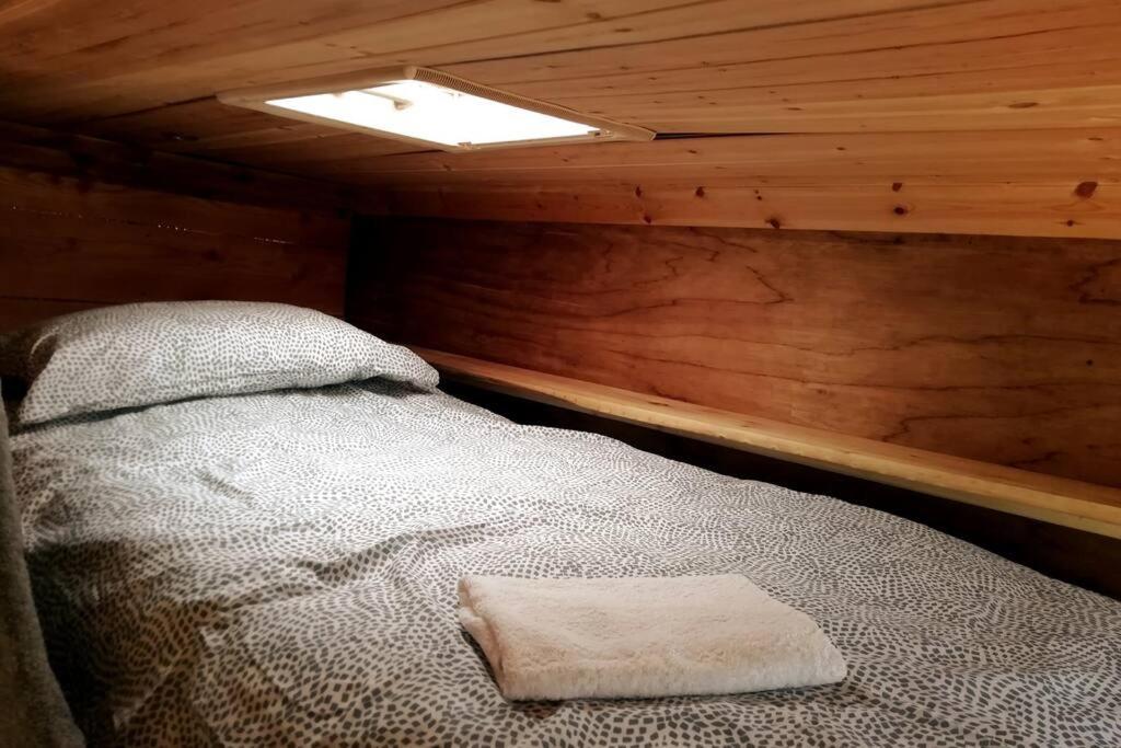 Truck & Pod Creative Nature Retreat. Bantry Exterior foto